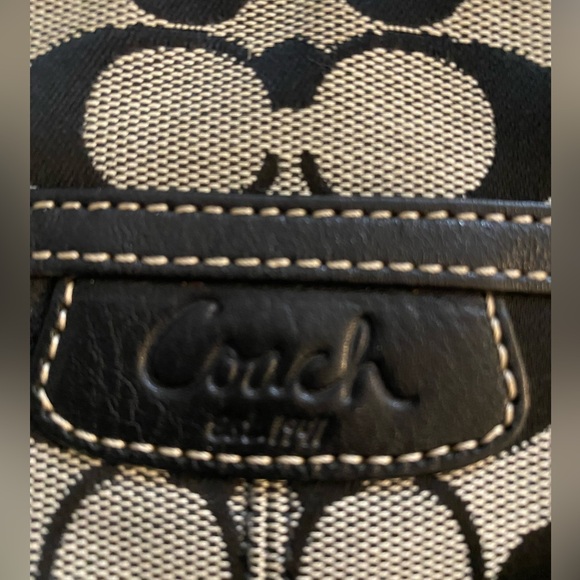 Coach Signature Swing Crossbody Purse Black Mahogany Adjustable Strap - Picture 4 of 4